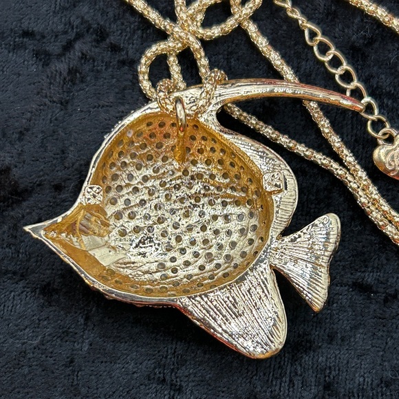Betsey Johnson Rainbow Fish Rhinestone Pendant Necklace - Picture 4 of 5